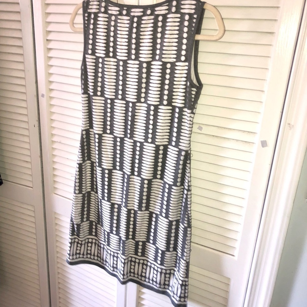 Max studio mini shift dress gray and white sleeveless size small - Picture 7 of 8